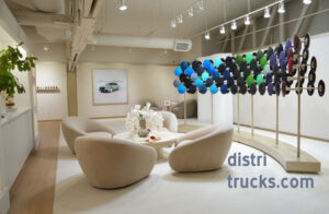 Mercedes-Benz inaugura il suo flagship store a Beverly Hills